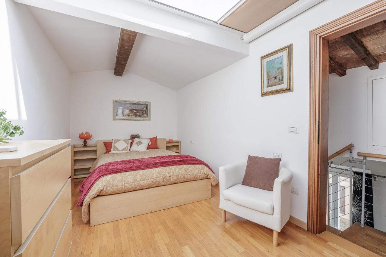 The Bookhouse Apartment Флоренция Екстериор снимка
